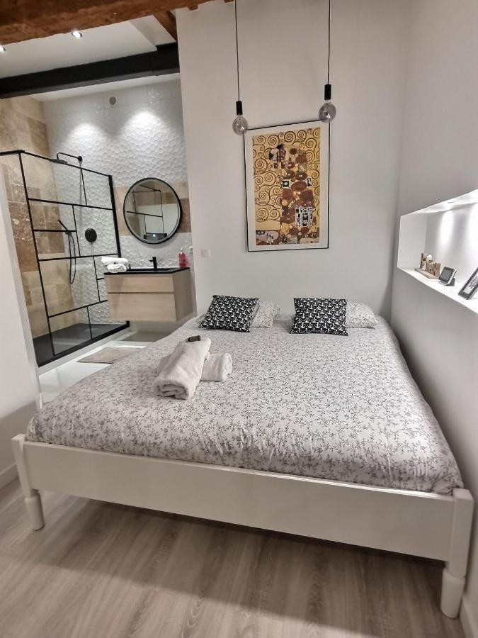 Appartement T2 40M2 Renove Au Coeur Du Panier Vieux Port Marseille Exterior photo
